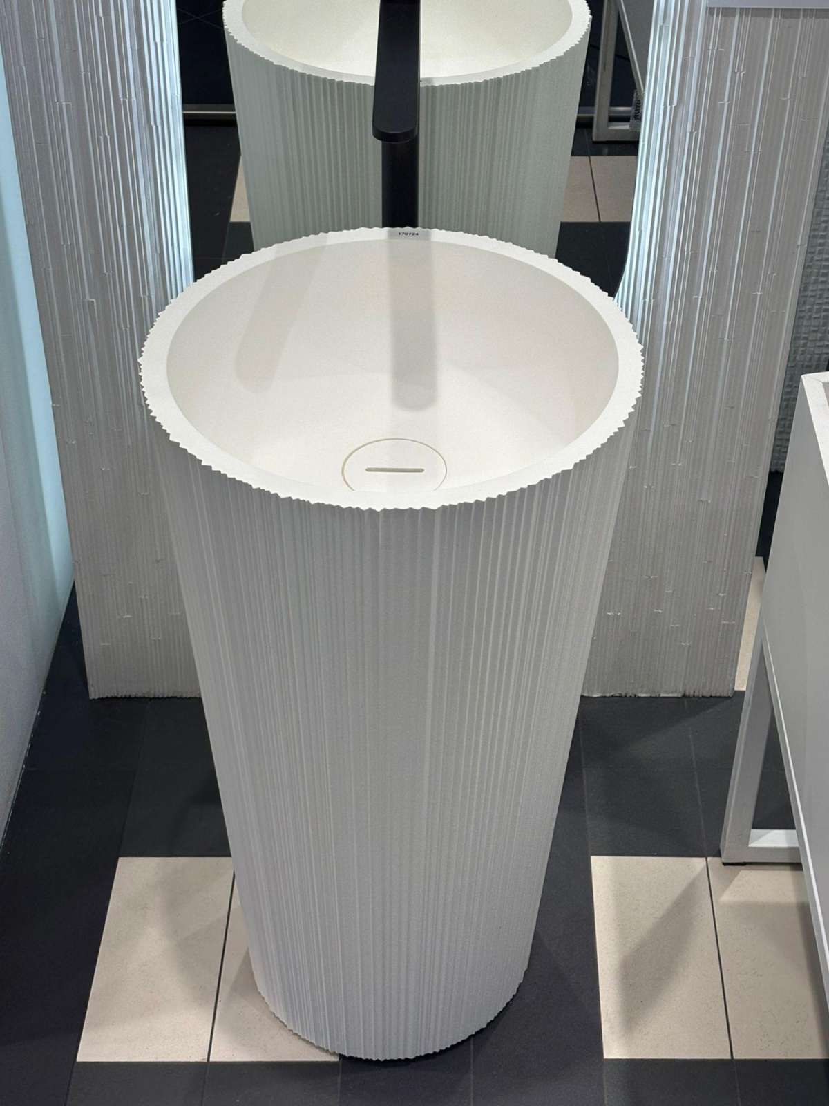 lavabo Plisse_antoniolupi 1 (1)