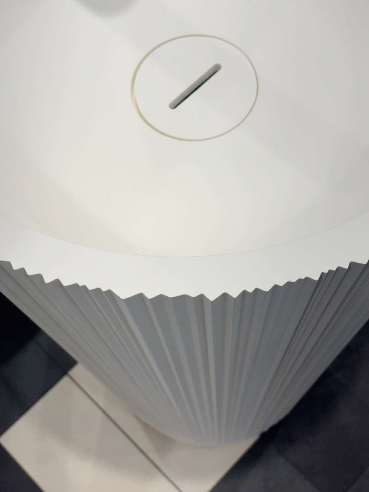 Lavabo da terra Plisse <br>by Antonio Lupi