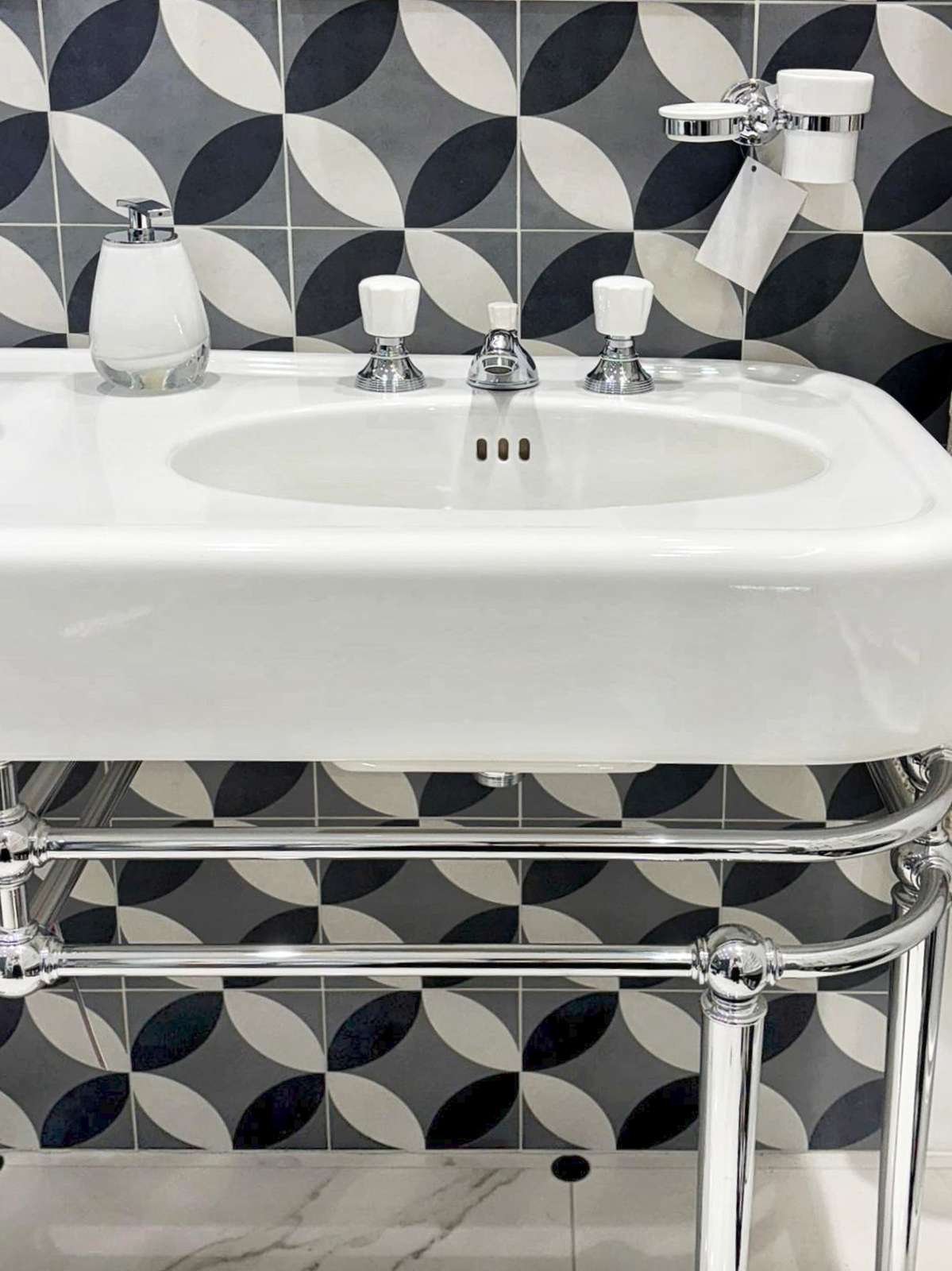 Consolle Memphis+doppio Lavabo <br>by Devon&Devon