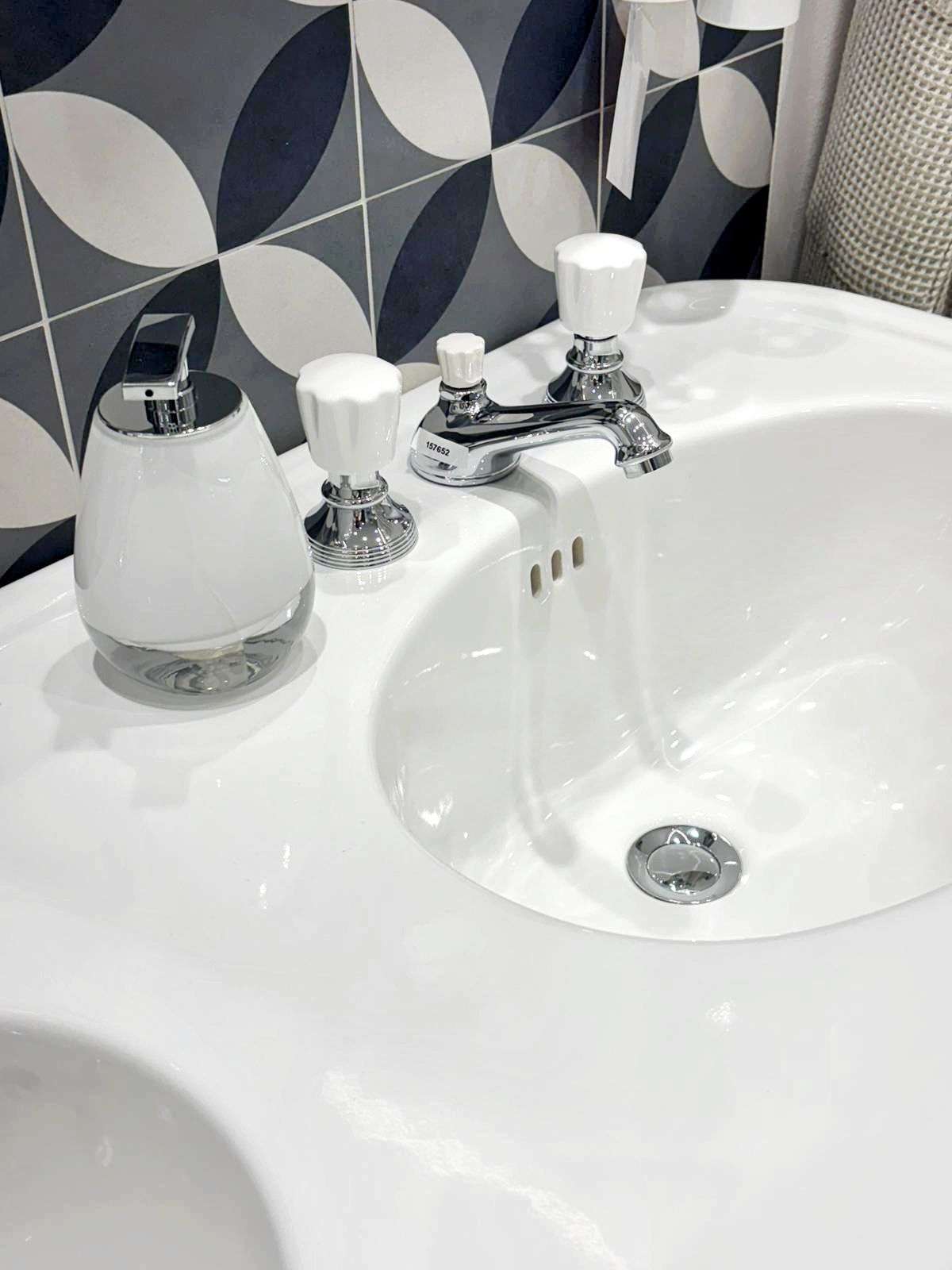 Consolle Memphis+doppio Lavabo <br>by Devon&Devon