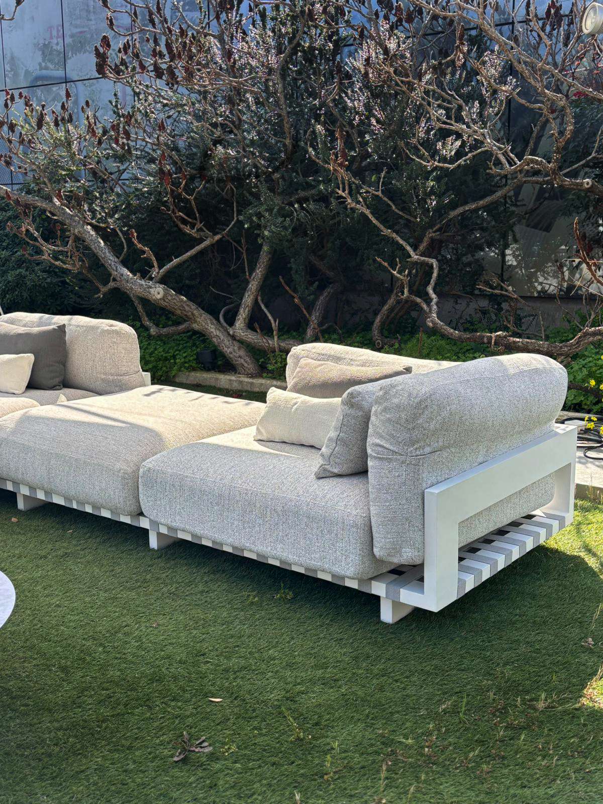 Divano modulare Argo//Alu <br>by Talenti