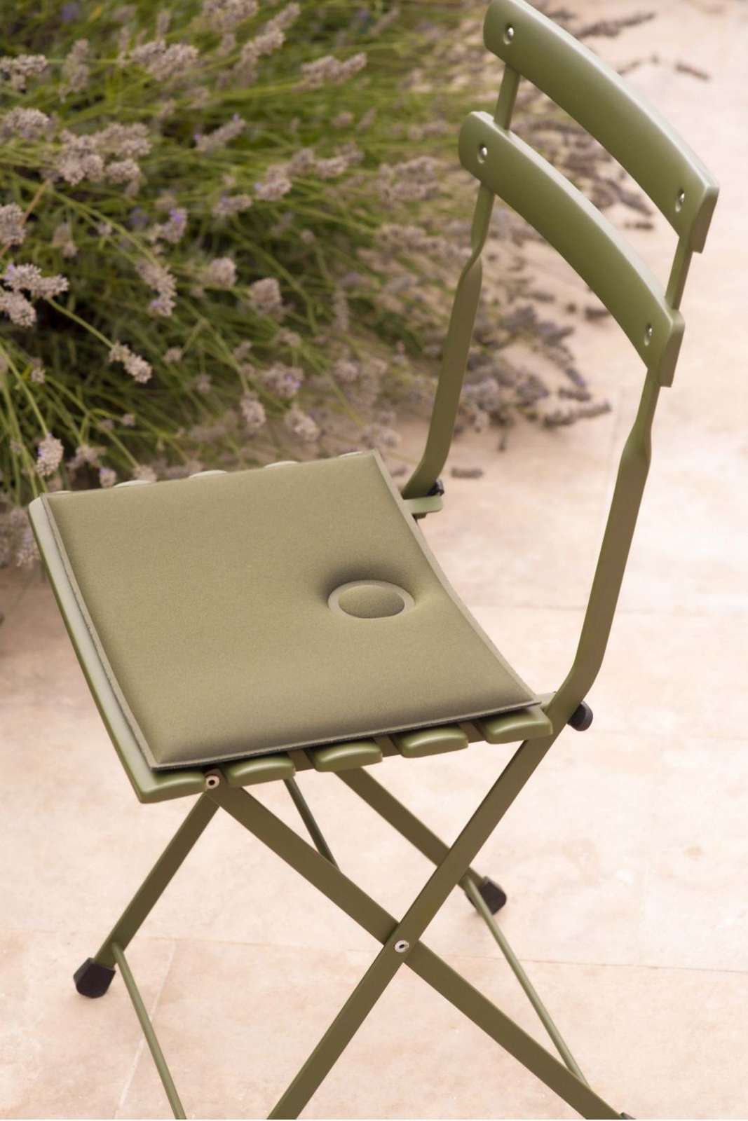 Sedia pieghevole Arc en Ciel <br>by Emu