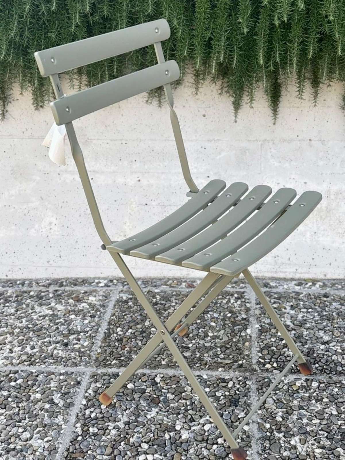 Sedia pieghevole Arc en Ciel <br>by Emu