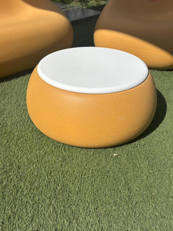 Tavolino/contenitore T Ball <br>by Plust