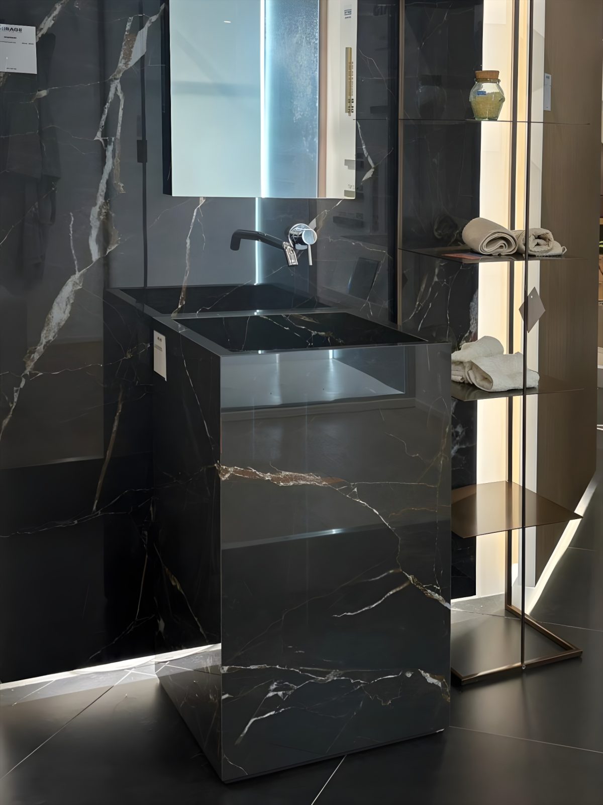 Lavabo Comfort freestanding <br>by Bathmood Mirage