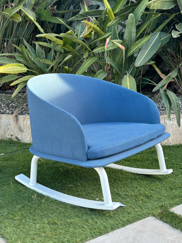 Poltrona a dondolo CleoSoft//Alu <br>by Talenti