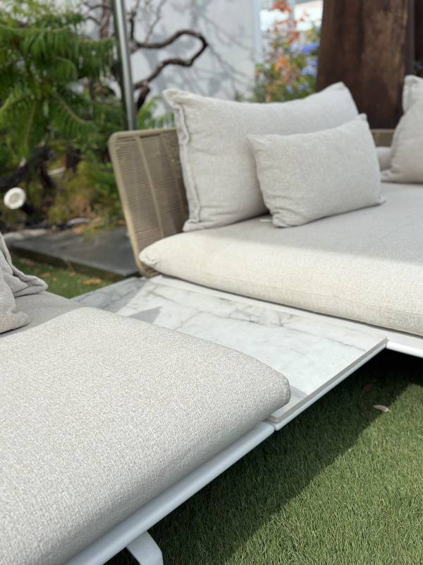 Divano con penisola Cruise//Alu<br>by Talenti